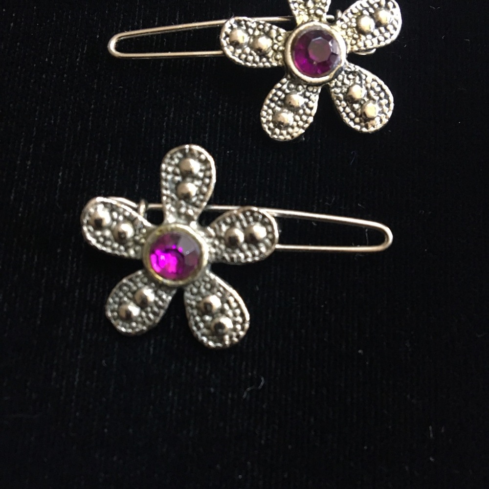 Vintage Gold Flower Hair Clips with Pink Gem - Picture 2 of 6